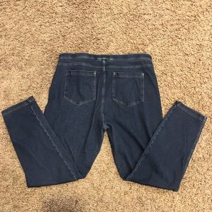 Skinny jean leggings